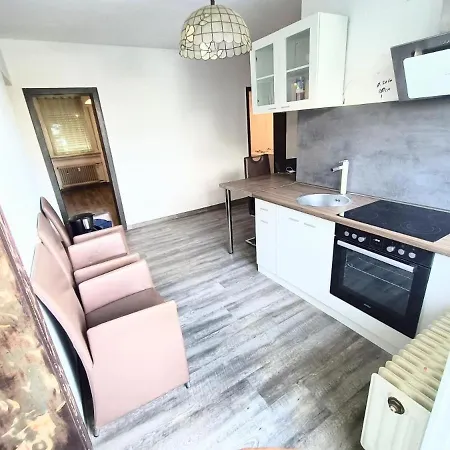 Apartment Moeblierte 5 *